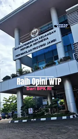 Alhamdulillah Tanjab Barat kembali mengukir prestasi dalam pengelolaan keuangan daerah dengan meraih Opini Wajar Tanpa Pengecualian (WTP) untuk ke-7 kalinya secara berturut-turut dari BPK RI. Ini adalah sinergi dan kolaborasi dari seluruh jajaran pemkab dan DPRD serta BPK Perwakilan Provinsi Jambi. Apresiasi dan terimakasih kepada perangkat daerah atas kerja keras untuk terus meningkatkan kualitas tata kelola keuangan. Capaian ini juga refleksi dari tata kelola pemerintahan yang sehat dan bertanggungjawab. Mudah-mudahan capaian ini dapat terus kita pertahankan dan tingkatkan lagi.