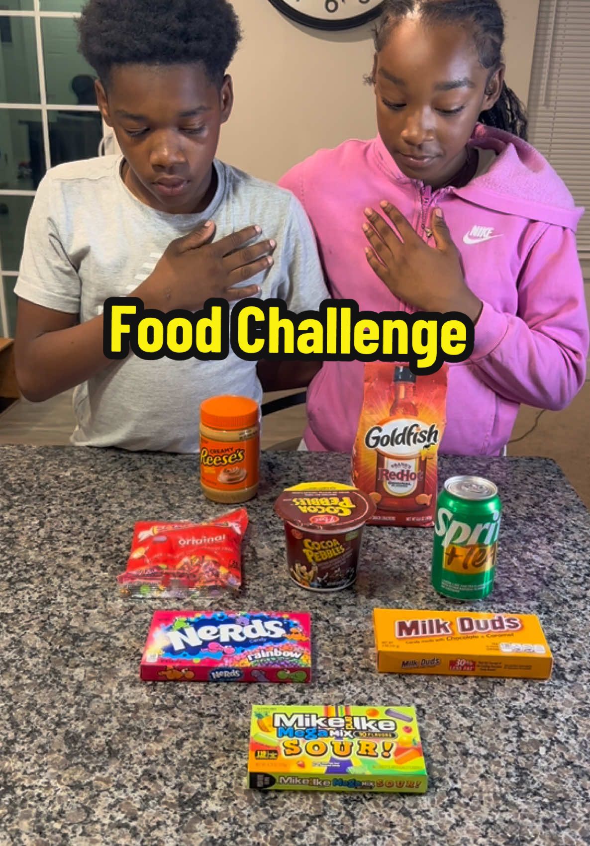 Grab the random food items #siblingfun #familytime