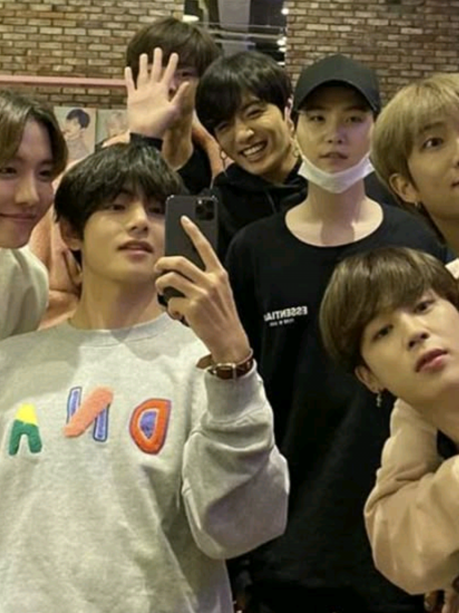 YA CASI REGRESAN 🥳 #bts #bangtan #btsarmy #army #ot7 #namjoon #seokjin #yoongi #hobi #jimin #taehyung #jungkook #junio #btsreunion #fyp #foryou #parati #ponmeenparati #kpopfyp #xybca 