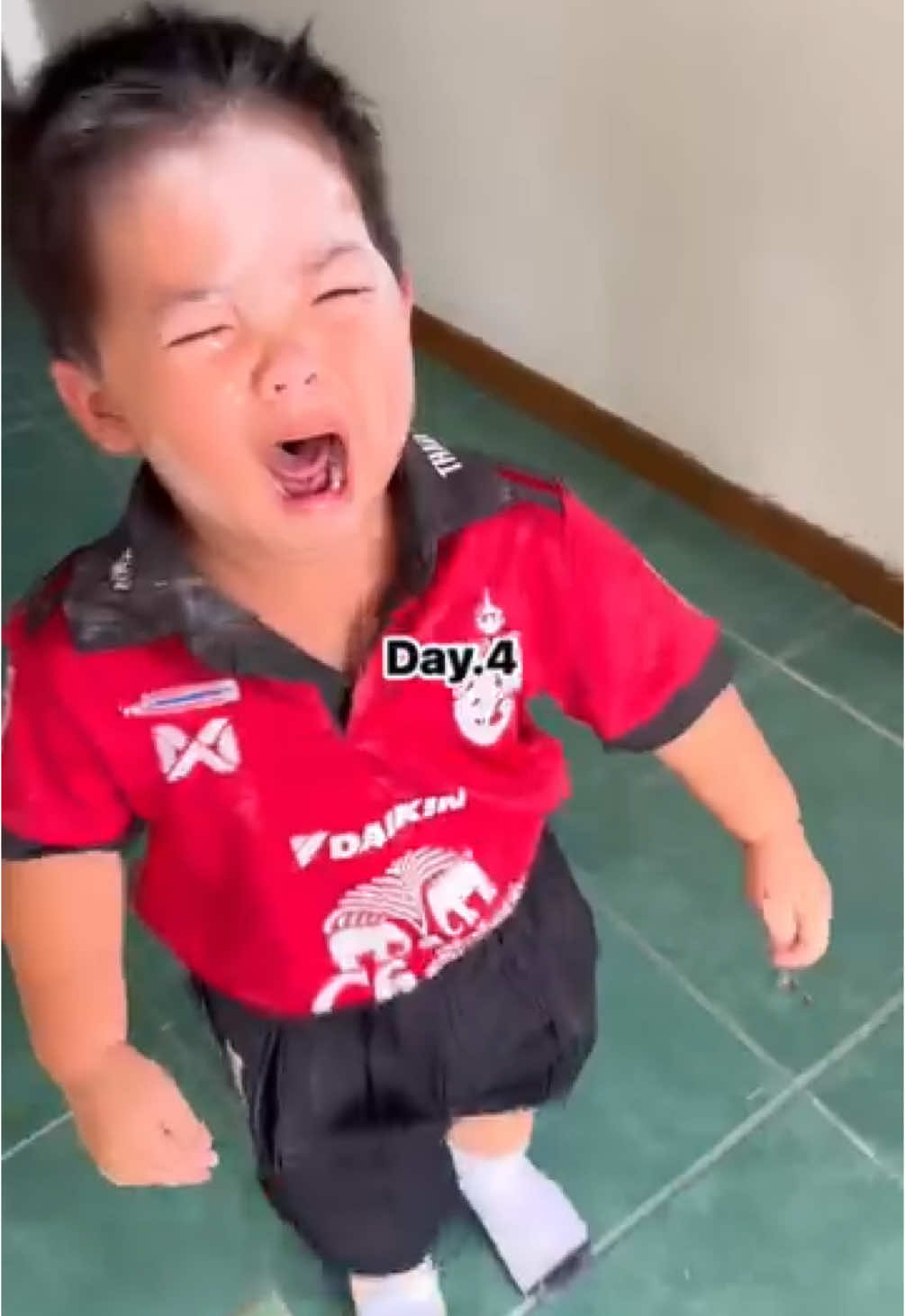 Kids 😭 #kid #school #daycare #shoutoutot (via amwmtmn/IG)