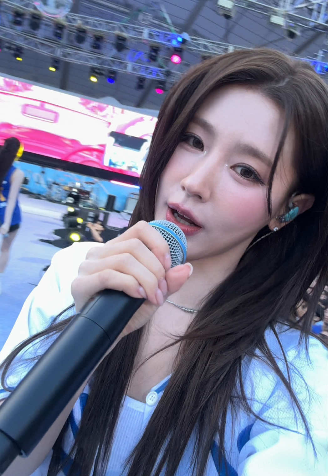 #Miyeon + friend‘s phone +Fate = 🫢 #akaraka #idle #Miyeon @i-dle (아이들) 