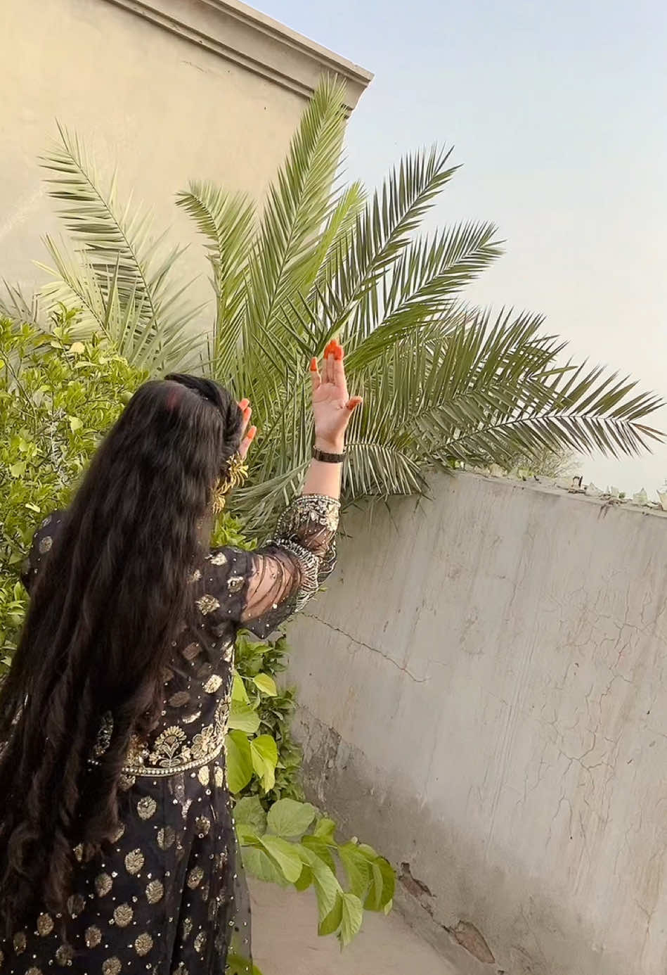 Me to chli aee 😍♥️ #laibaqueen009 #fyp #foryou #viraltiktok #trendingvideo #fulltrendingvideo #fypシ゚viral🖤tiktok #1millionaudition #100klike #plzunfrezemyaccount 