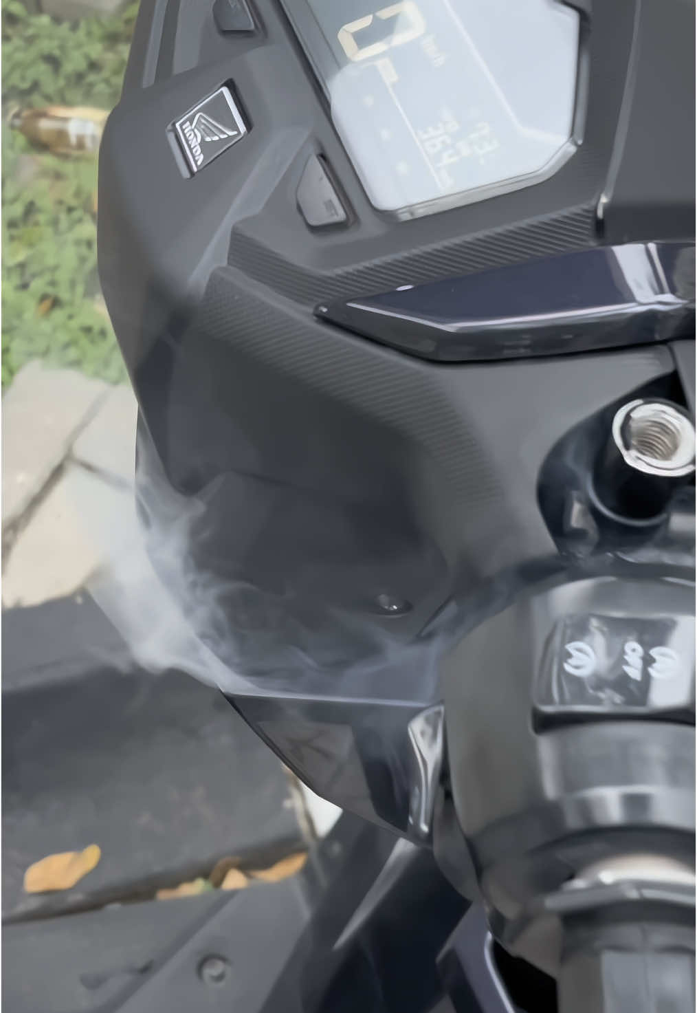 Keluar asepnya dong untung masih sempat di cinem☠️ #vario160  #vario160modifikasi  #vario  #cinematic  #fakesituation #pitzkece🧢 