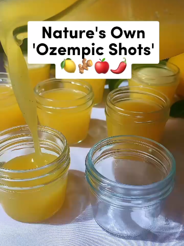 Nature’s Ozempic Shots 🍋 🫚🍎🌶️ This is the one that helped me control cravings, reduce bloating, and burn fat naturally — no juicer needed! 🙌🏽 If you want the full recipe, go to the top of my profile and look just under where it says: “DETOX JUICE RECIPES LINK BELOW” There’s a clickable link right under that — tap it and it’ll take you straight to my full guide with this recipe and all the others I used to lose 42 lbs in 4 months. ⚖️ Or comment “SHOTS” if you want me to DM it to you! 😊❤️  (NB: If your profile is private, please also DM me 