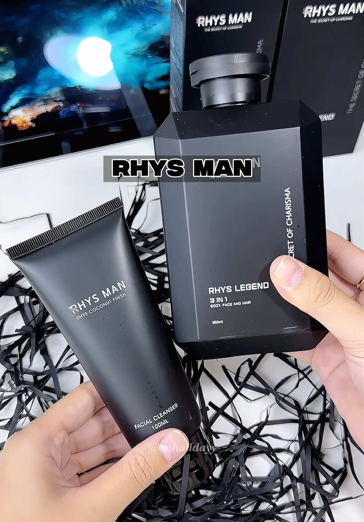 Tự nhiên khúc này muốn được làm con trai ghê =))) 🌝💦 #unbox #unboxing #review #quatangbantrai  #boquatang  #RhysMan #Combonangdong #tamgoinam #tamgoi3in1  #chamsocda #skincare #onhalldayy #onhacangay #muataitiktok #xh #hottrend 