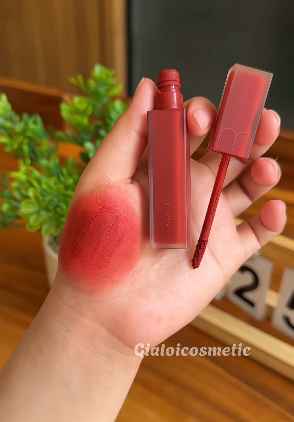 Màu son tôn da đỉnh nóc kịch trần bay phấp phới- Romand 03 đỏ cam gạch #gialoi #gialoicosmetic #blur03 #sondocam 