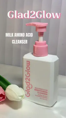 unik ya susu buat muka, tapi susu yg satu ini gentle bngt buat muka, terus buat muka lebih cerah. awalnya aku nyobaa untuk beli, ga sadar ternyata udh habis 3botol lebih😋 ##review##glad2glow##g2gcleanser##sabunmuka