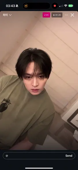 Here is Lee Know’s instagram livestream from today. Thank you for this bro: I was struggling to get to sleep and haven’t had a good night and seeing you stream made me feel a bit better. I hope your tour is going well and all of you are happy and healthy. Fighting 🙏🫶🐰 Screenshots will come out later. Enjoy 🫶💖 #fy #fyp #skz #straykids #leeknow #livestream #screenrecording #instagram @Stray Kids 