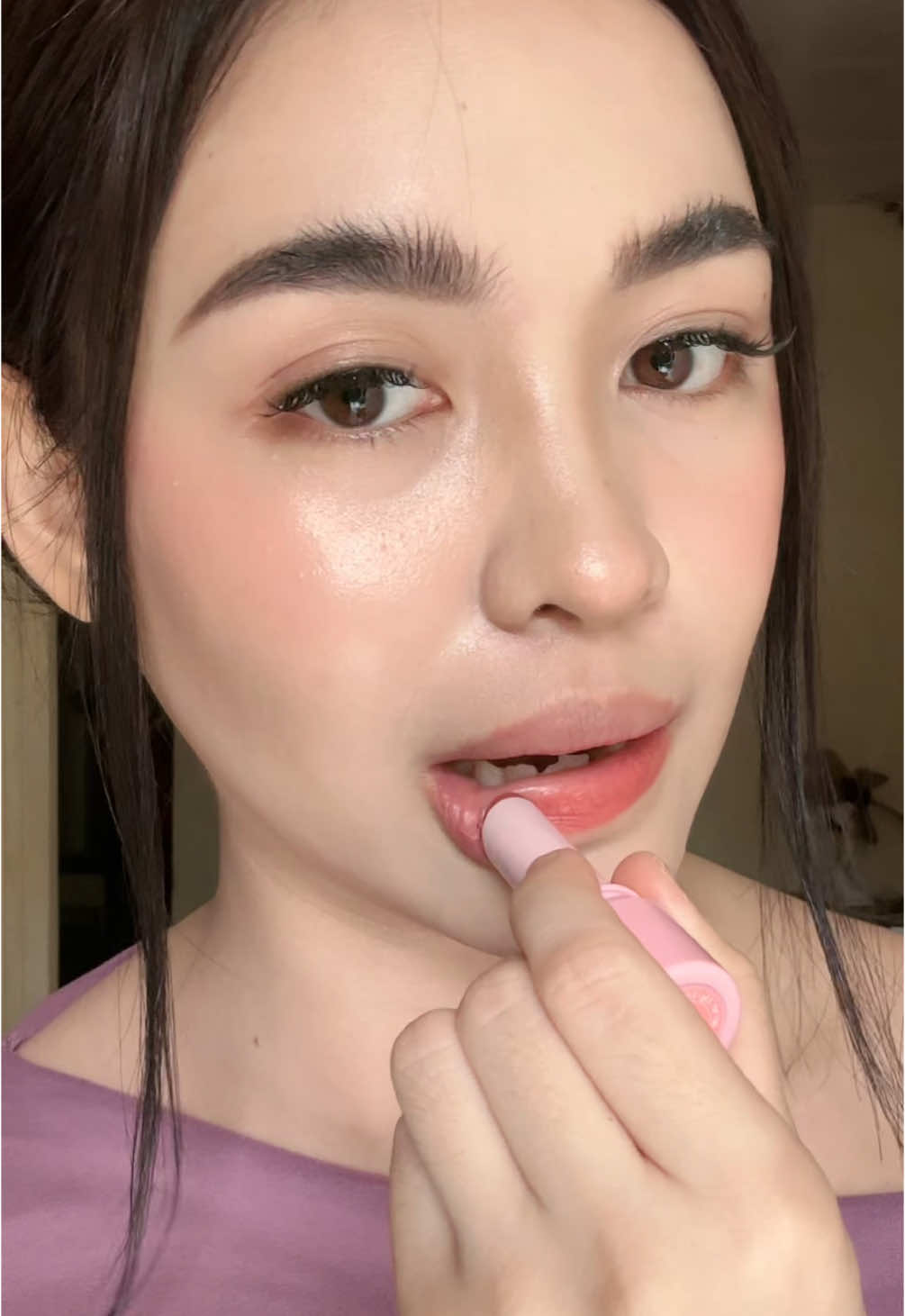 Grabe ang blurring effect ng lippy na to!!! #pinkflashph #pinkflashmusthaves #mattelipstick #transferprooflipstick 