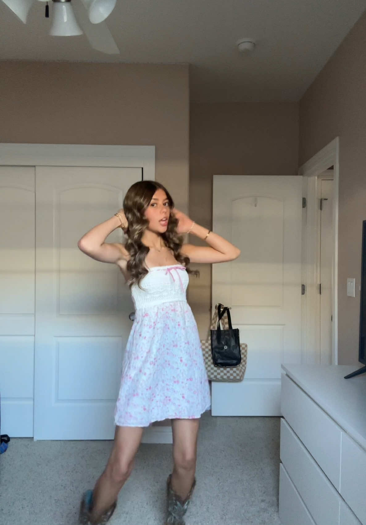 💗 #icantdance #outfit #fit #outfitinspo #fitcheck 