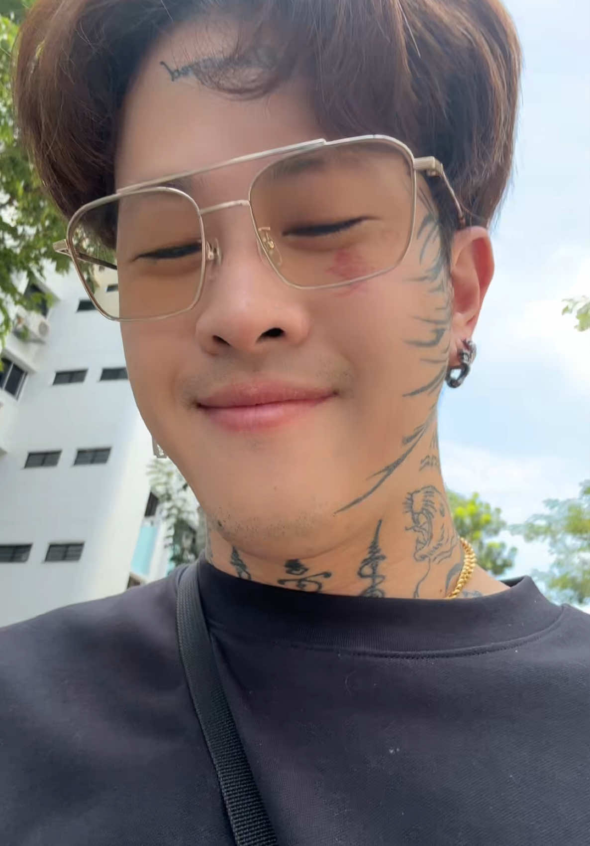 WTF is “huh I don’t want to go to food centre”?🌚 #singaporetiktokers🇸🇬 #singaporetiktok #tiktoksg🇸🇬  #talkrubbish 