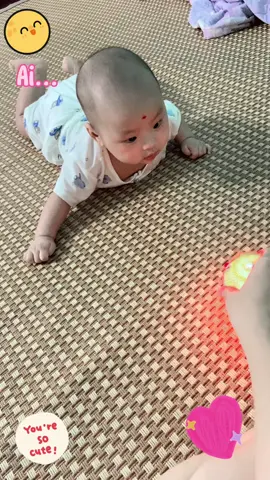 Anh thanh niên nhà đã bắt đầu biết lẫy rồi 👼🏻👼🏻#embeiu #dangyeu #boybaby #mevabe #embetaplay #4thang5ngay #bap🌽 #xuhuong #xuhuongtiktok 