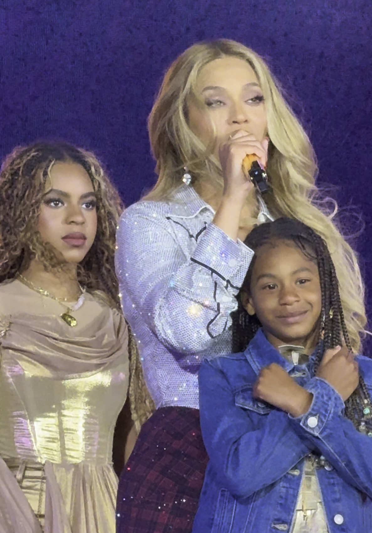 Protector/Dangerously in Love w/Rumi Carter!  Beyoncé for the Cowboy Carter Tour in Chicago - Night 3 - Sunday May 18th 2025 #soldierfield #chicago #beyonce #cowboycarter #cowboycartertour #protector  #beyhive #fyp #concerts #foryou #queen