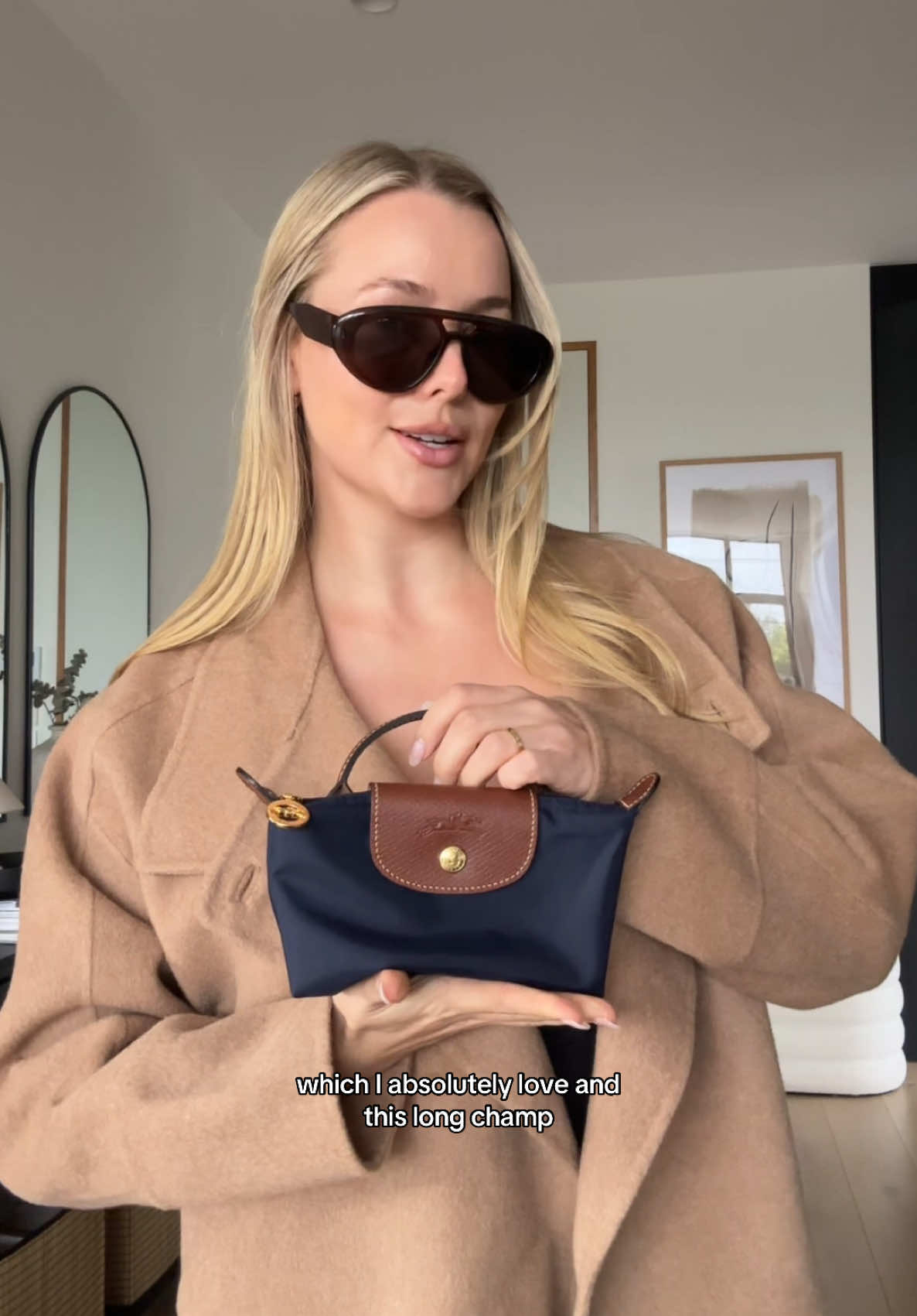 I’ve been through the journey from street to chic years in the making of trying to find my own style I felt good in especially transition into my 30’s. Been peeling back the layers and trying to find my own style and how to dress well for my body shape.  #chicstyle #personalstyle #OOTD @H&M @Henne @commonry @Longchamp 