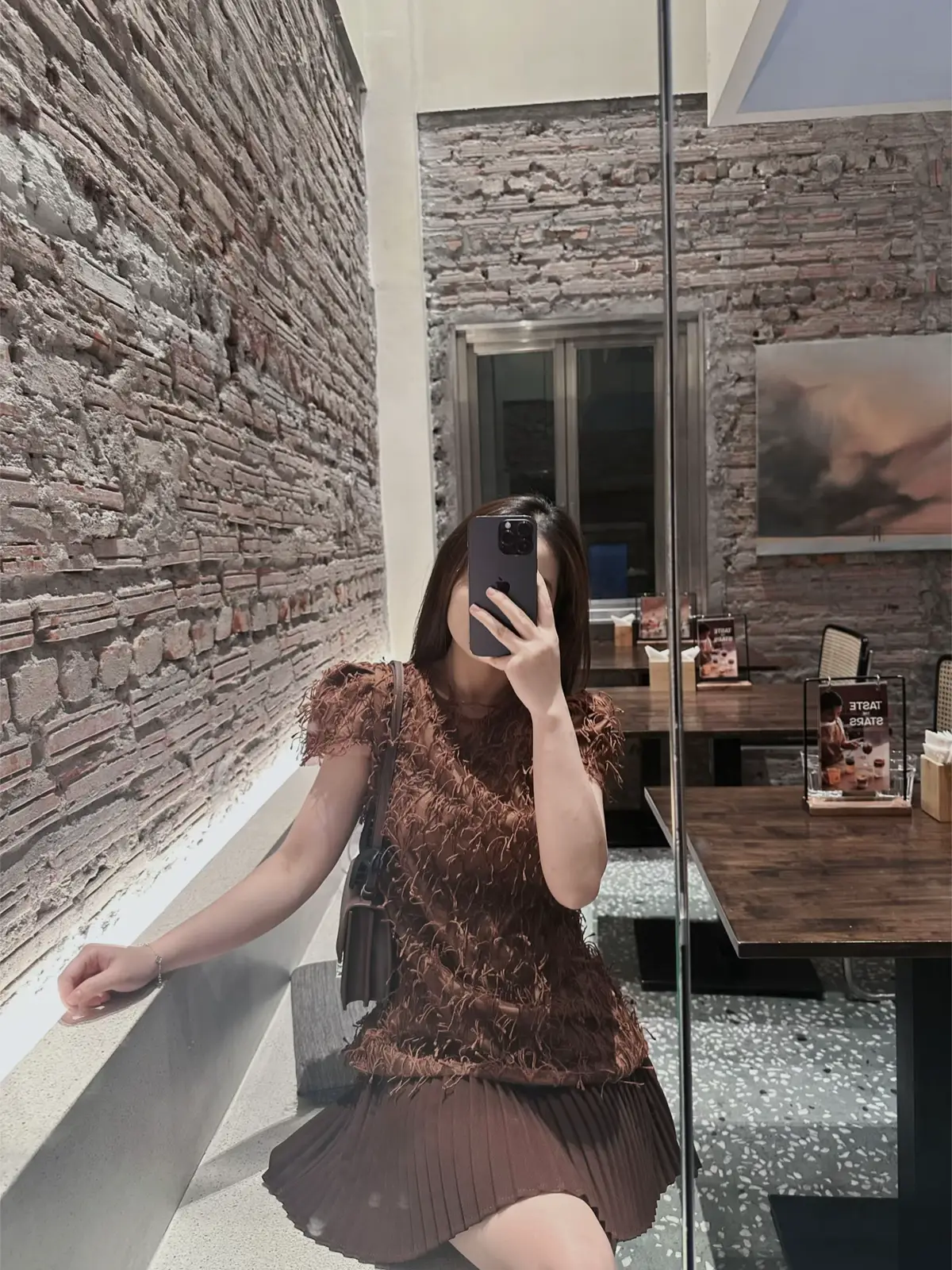 Mẹ nói:  “Người thật sự yêu con, là người cúi đầu trước, đợi lúc cảm xúc của con ổn định, rồi mới dạy con nhân tình thế cố. Bởi vì so với thắng thua, họ càng quan tâm đến tâm trạng của con hơn. 🥹 Cãi nhau, là vì quan tâm. Giảng hoà sau khi cãi nhau, càng là vì quan tâm.#xunuongtiktok 