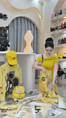 #xuhuongtiktokk #xuhuong #moingaymotoutfit #thoitrangnu #trending 