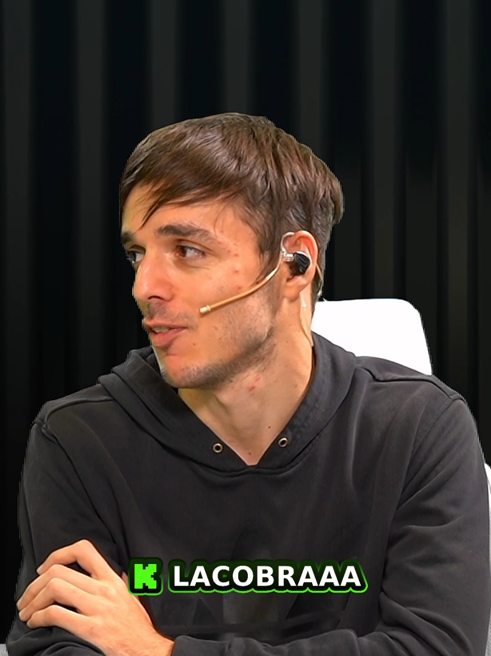 @Benito SDR me saluda en 412 😅 #lacobra #lacobraaa #lacobraclips #benitosdr #davooxeneize #davo  #mikemaquinadelmal #losfutbolitostv #ibai #moski #mernuel #spreen #argentina #argentina🇦🇷 #argentinatiktok #buenosaires #cordoba #rosario #tucuman #santafe #salta #mexico #ciudaddemexico #colombia #bogota #españa #chile #santiagodechile #venezuela #caracas #peru #lima #cuzco #uruguay #montevideo #bolivia #lapaz #panama #salvador #costarica #guatemala #ecuador #quito #paraguay #asuncion #streamer #kick #tendencia #foryoupage #fyp #futbol #futbol⚽️ #coscu #brunenger #laagusneta 