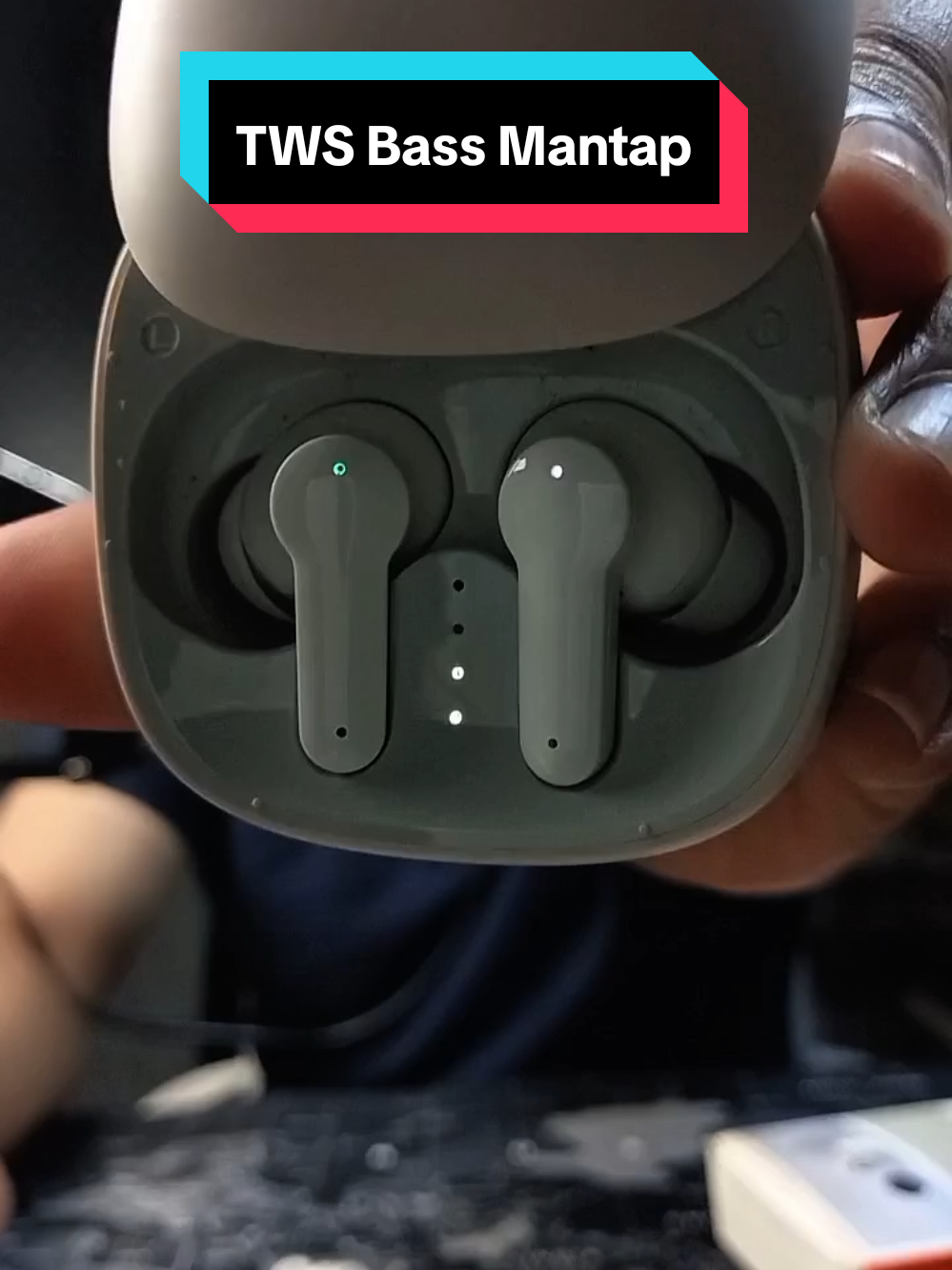 TWS bass mantap mixio x10 dengan desain slide yang unik dan kualitas suara yang bakal bikin puas #twsbluetooth #twsgaming #headset #headphone #earphone 