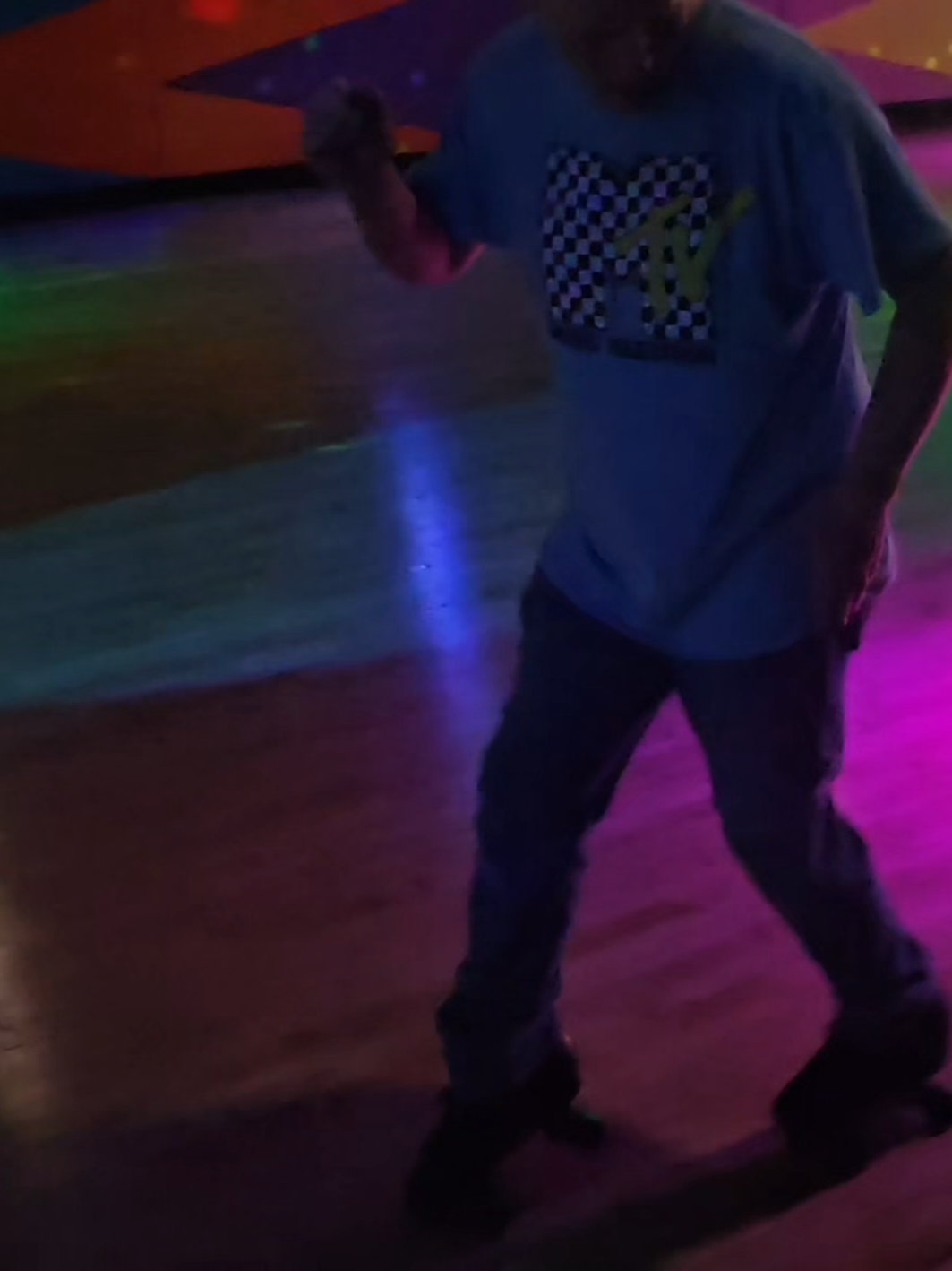 Moonwalking on my roller skates #moonwalking #rollerderbyrollerskatingrink #keepingthedreamalive 