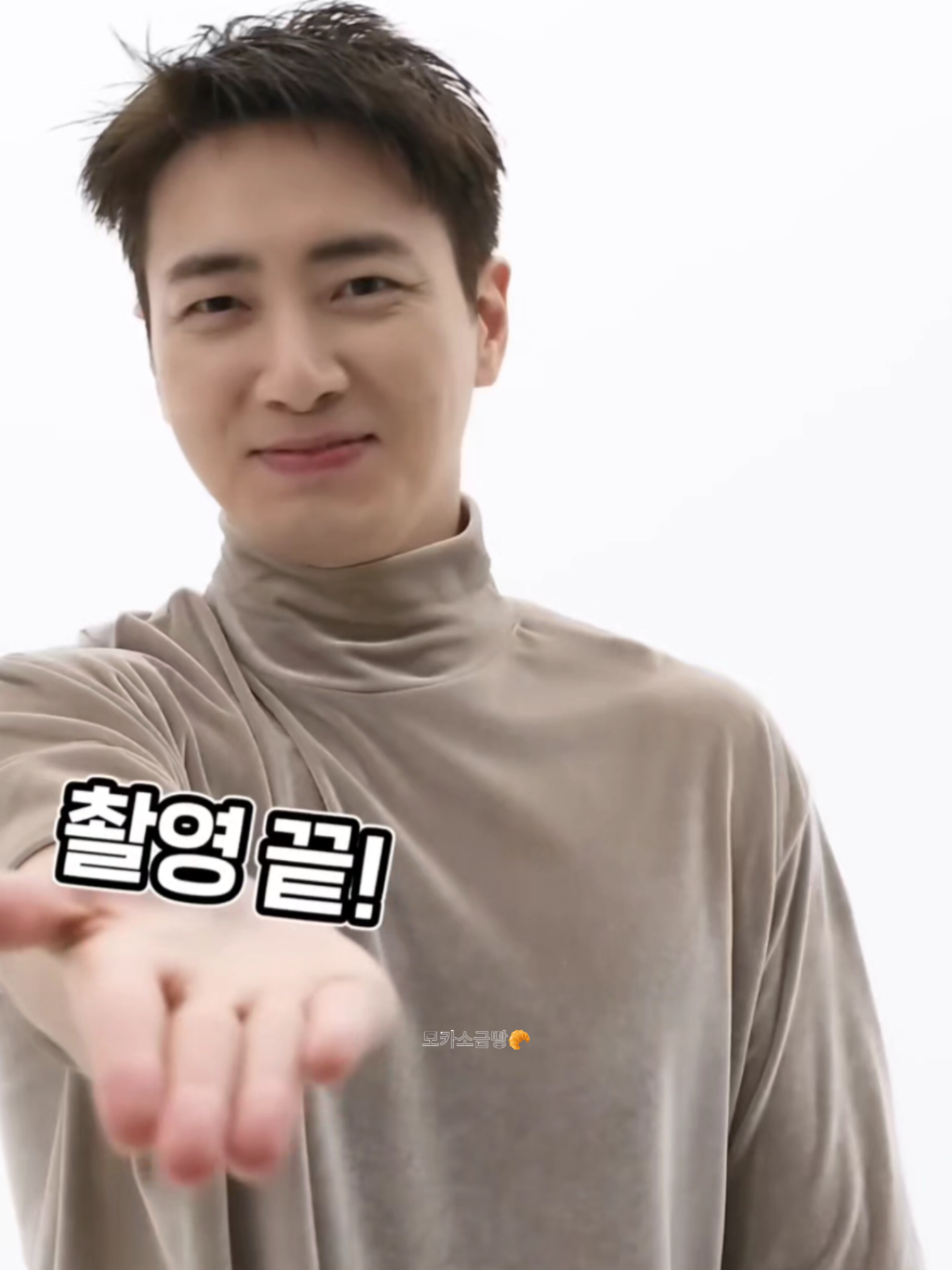 Together make it love Forever make it your smile 너의 환한 미소 가득히 Together make it love Forever make it your smile 이제 내손을 내손을 잡아 Stand by me 주세요 준혁아 🥰 #LeeJunHyuk #LeeJoonHyuk #이준혁 #koreanactor #kdramalover #kdramaland #kdramafyp #milkyvanillaangel #밀키바닐라엔젤 