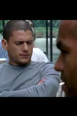 😂💔#prisonbreak #fyp #تي_باغ #لينكون_بوروز #viral 