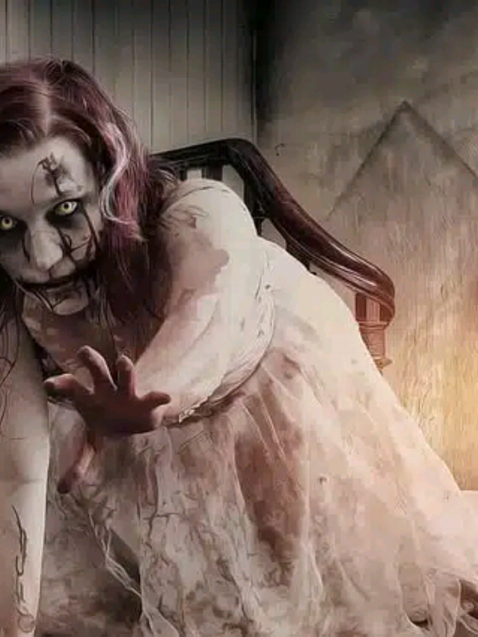 este video  de terror , y captan en video  a un espectro  y los que lo graban ,no creen en lo que grabaron #horror #deepweb #horrorparanormal #leyenda 