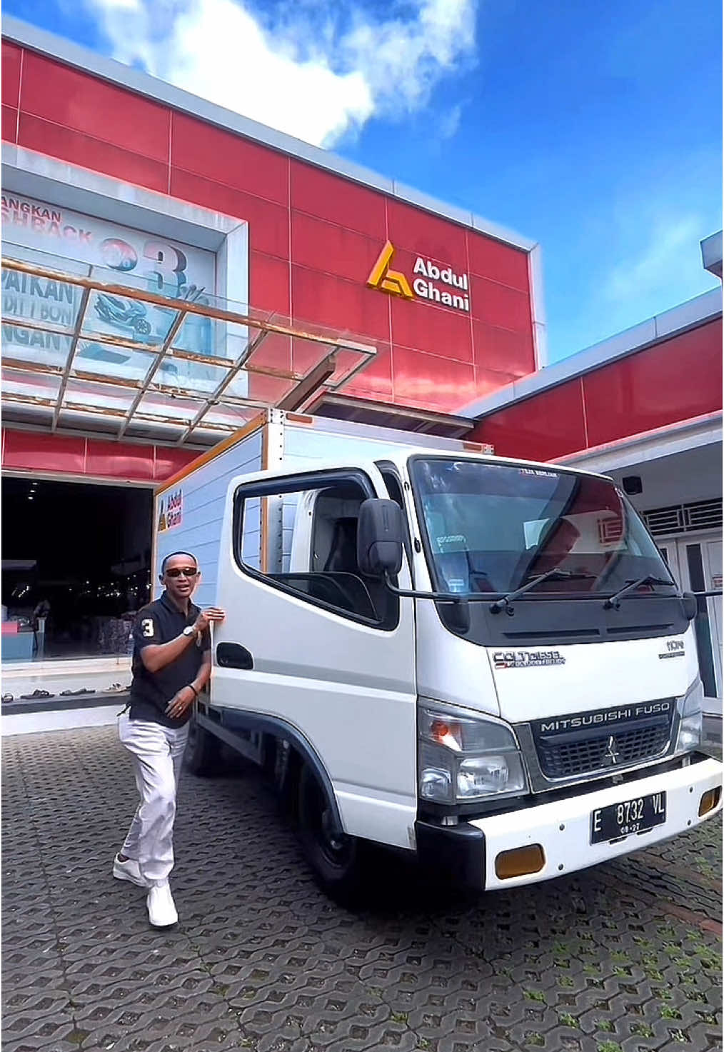 Kirim barak dulu 😎😅guys#driver#xyzabc #expedition #fouryoupage #trans #mobilelegends #fyp #foryou #mobilbox #trending #capcut #keren #videoviral #jawabarat #indonesia 