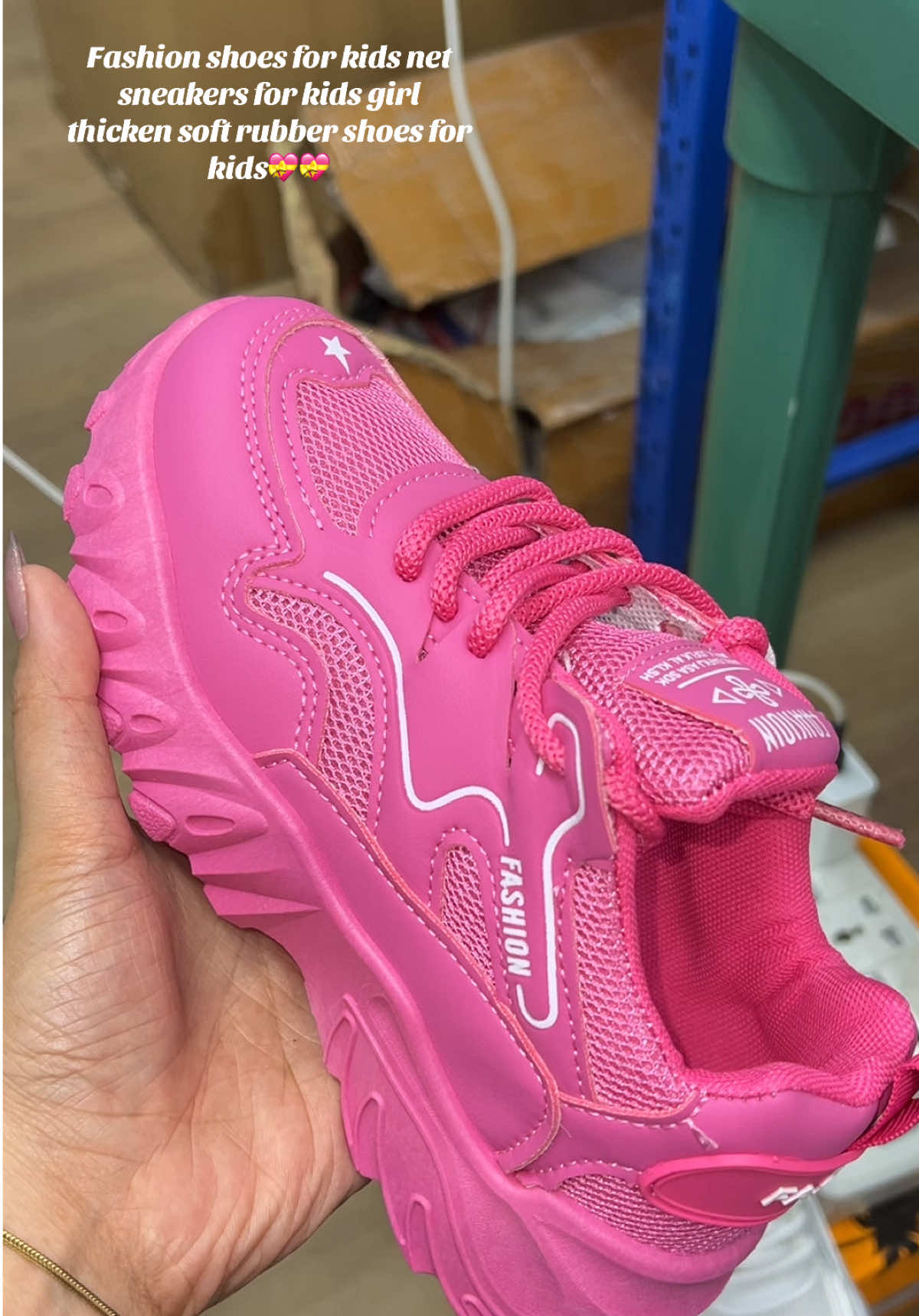 Fashion shoes for kids net sneakers for kids girl thicken soft rubber shoes for kids#shoesforkids #shoesrecommendation #shoes #fyp 