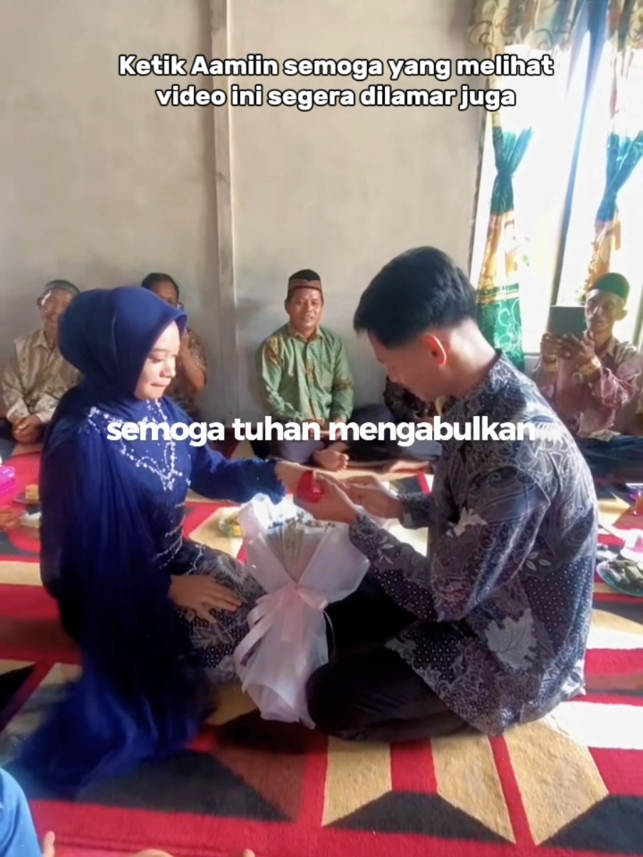 Lamaran viral moment bahagia