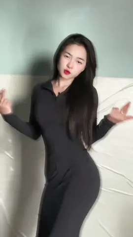 lần đầu nhảy nền nhạc này huhuh!!