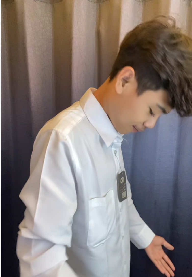 Tfahion produk 👍🏻😍#kemejapria #kemejapria #kemejapolos #kemejalenganpanjang #kemejaslimfitpria #kemejaputihpria #kemeja #fyp 