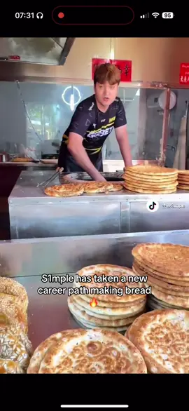 S1mple has taken a new career path making bread 🍞 #csgo #cs2 #gaming #counterstrike #csgo2 #csgomoments #csgomemes #csgoclips 