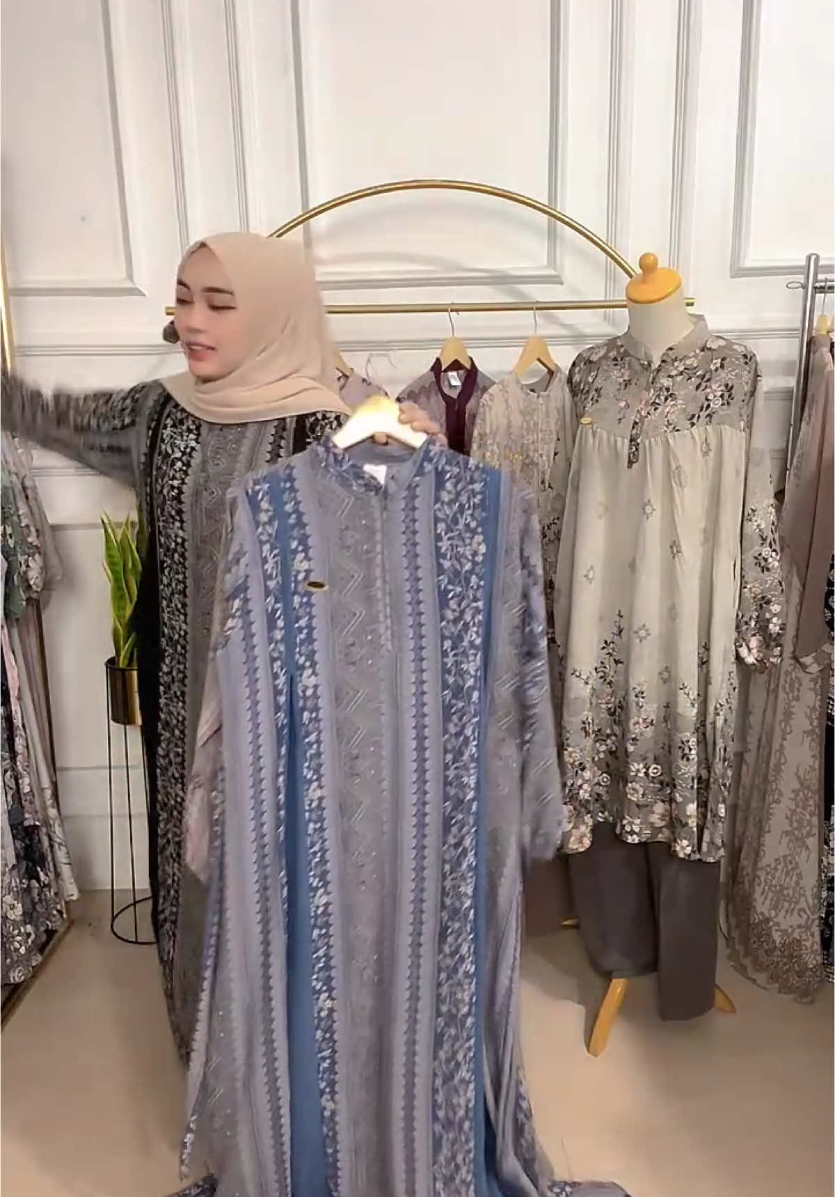 Review dan Spill Gamis Motif Best Seller Bisa Muat BB Jumbo #tiktoklive #livehighlights #Guncang66SpesialGajian #Guncang66 #gamis #gamiscantik #gamiskekinian #gamisjumbo #fyppppppppppppppppppppppp #gamislebaran #gamisviral #fyp #gamismotif #dresscantik 