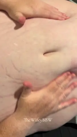 #belly #fat #chubby #fun #foryoupage #jigglejiggle #funny #bellybutton #bubblegum #mybubblegum 