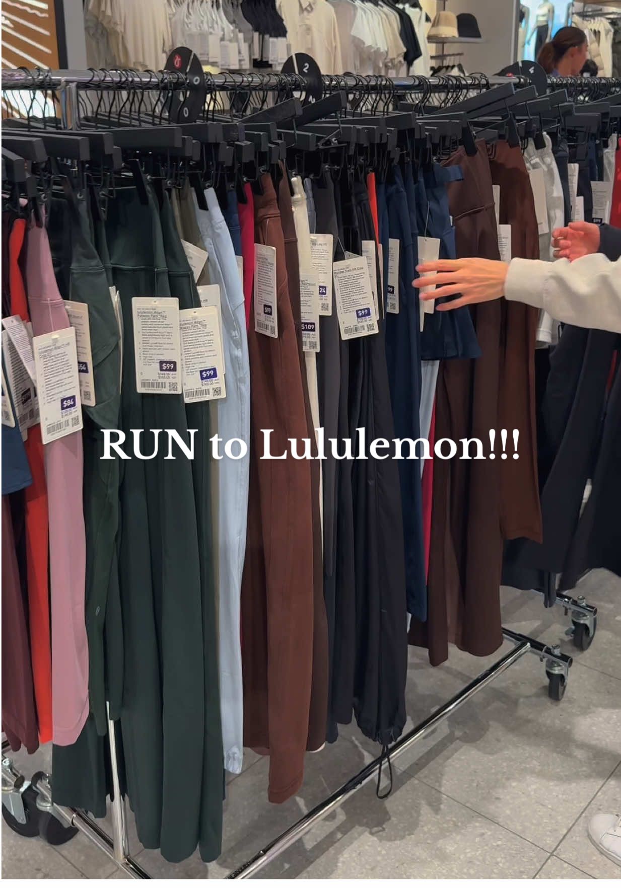 Ad Chicks run don't walk to Lululemon’s FIRST sale of the year to grab some high quality pieces at some great bang for your buck ✨ #lululemon #twobrokechicks #lululemonhaul #shopping #sale #shopping #activewear 