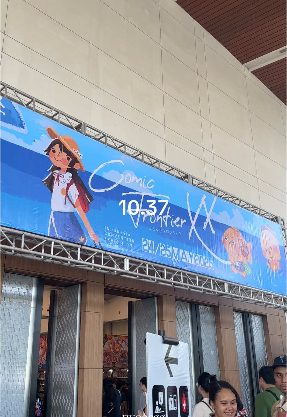 very fun event but fr this event not for a weak ppl😭👍🏻.  #minivlog #dailyvlogs #comifuro2025 #cf #comifuro #fyp 