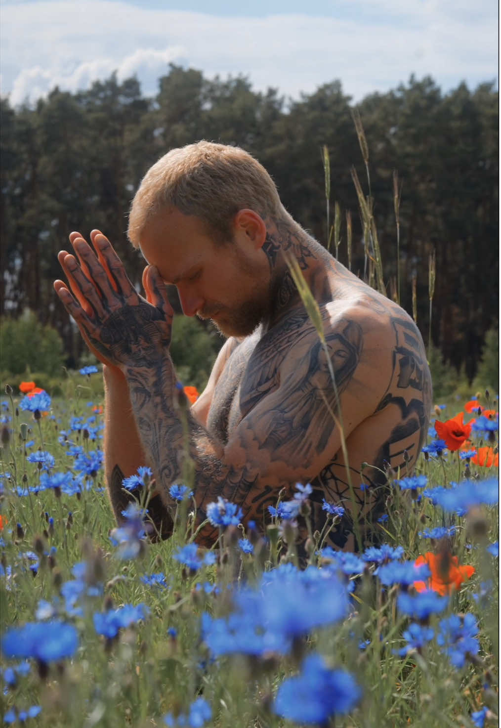 Flower Dance 🌸 #breathwork #breathcontrol #flowers #innerpeace #loveyourself #fyp 