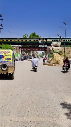 𝙐𝙨 𝙗𝙚𝙬𝙖𝙛𝙖 𝙠𝙤 🥀#kotri #kotriview #kotrijnrailwaystation #pakrailway #viralvideo #viral #pakrail #raillover #fypシ゚ #fypシ゚viral #foryoupageofficiall #fouryou #fypage #trending #trendingvideo #trending?song🔥 #trendingvideos #foryou #repost #support_me 