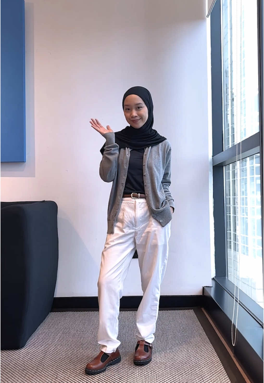 hi hellooo linnies!💛 jam jam ngantun, mending check aplikasi lili style! 😆 #outfitideas #OOTD #fitcheck #transition #lilistyle 