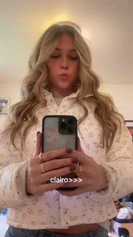 something abt her musiccccc just yasssss i feel so girl #clairo #OOTD #foryoupage #fyp #iloveclairo 
