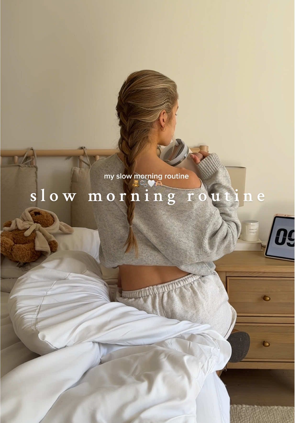 spend a slow morning with me🧸🫧☕️🧖🏼‍♀️ #slowmorning #morningroutine #grwm #routine #aesthetic #cleangirlaesthetic #vanillagirl 