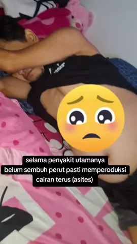 TETAP 💪💪💪 dan perpikir positif buat kesembuhan. karna setiap penyakit pasti ada obatnya.. setelah bulak balik rumah sakit dan sudah d lakukan. rongen,USG,lab darah,lab cairan asites,ct scan ternyata suami saya d agnosa.   tumor abdomen dan ada kista.. dan kemarin habis oprasi buat ambil sample untuk biopsi jenis tumornya. jadi yang setiap asites itu beda2 penyakitnya ya. selama penyakitnya di area dlm perut pasti suka peroduksi cairan(asites) jadi jangan menerka2 dulu ya.. sblm ada pengecekan.. salam sehat buat semuanya.. jangan ragu buat periksa ke dokter ya🙏🙏🙏 #salamsehat #tetapsemangat 