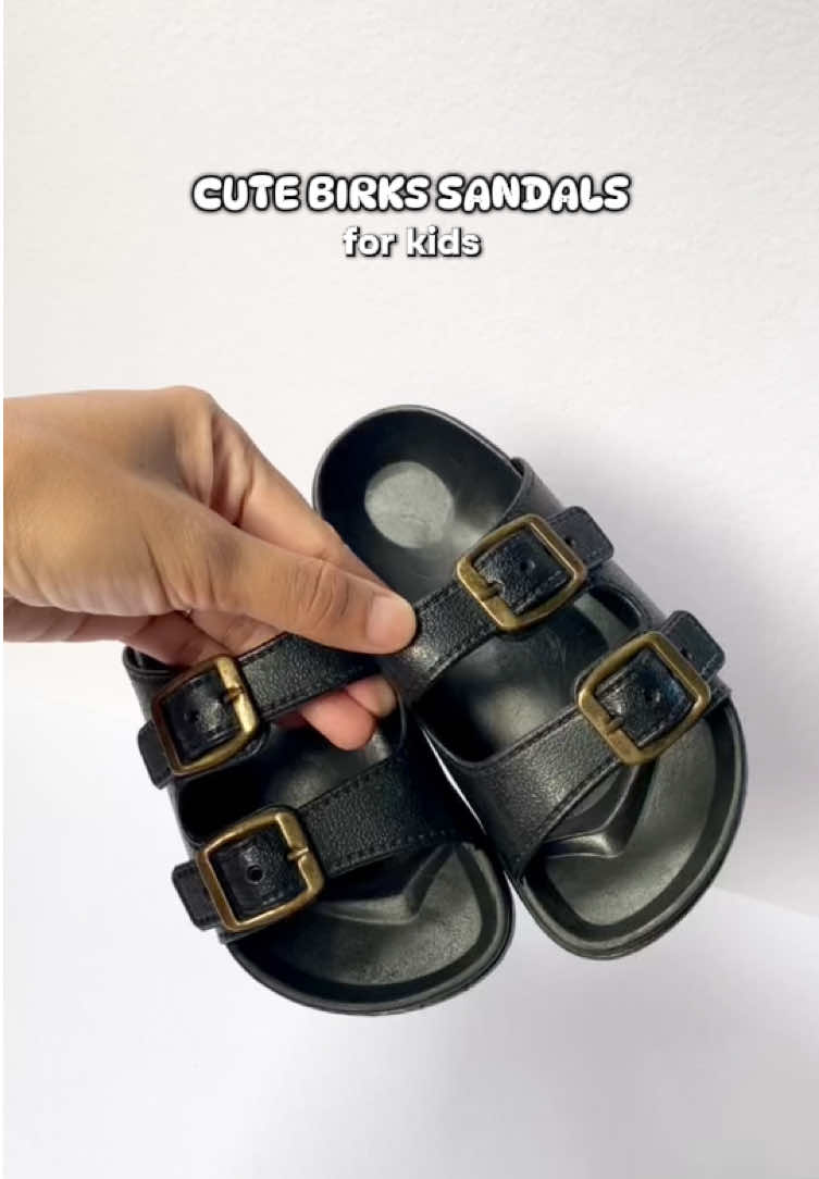 strappy sandals for kids. 🥹🫶🏻 soafeeer affordable lang to mga miima pero ang ganda ng quality. perfect pang mall, park or beach trip!   #sandalsforkids #slippersforkids #beachsandalsforkids #kidssandals #kidsslippers 