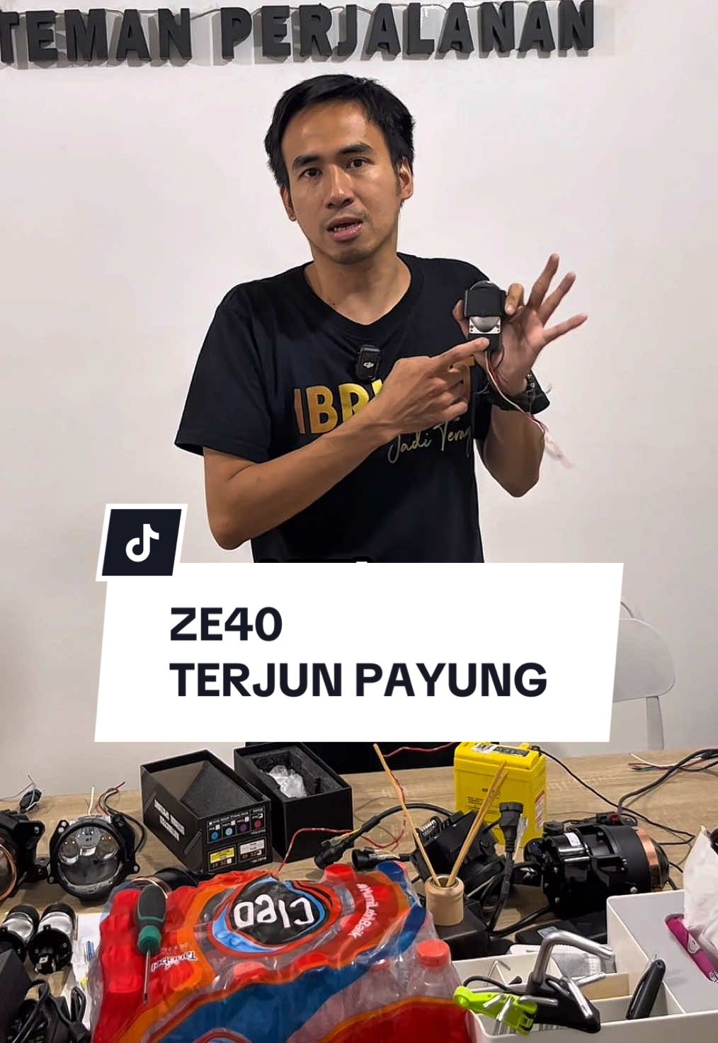 Kabar gembira buat kalian, Ze 40 terjun payung amen, Buruan amankan amen, sebelum kehabisan.. #meelytz #temanperjalanan #amen #amenrajabiled #otomotif #jaditerang #biled 