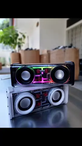 ready lagi ni kak, speaker bluetoothnya😉 #fyppppppppppppppppppppppp #speakerbluetooth #v8 