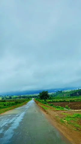 #အဝေးရောက်သူတွေအတွက်အလွမ်းပြေလေး #🥰🥰🥰  #ချစ်တဲ့မျက်လုံးလေးနဲ့ကြည့်ပေးပါဗျ #tiktok #foryou #fyp #fyp 