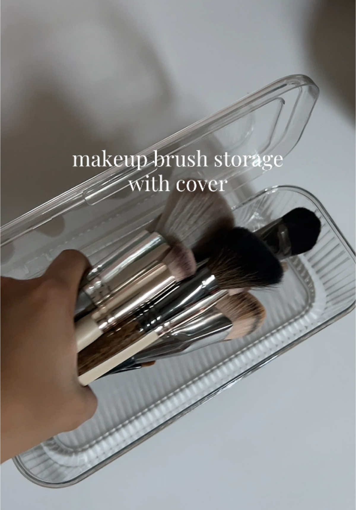 that’s 25 makeup brushes in total, and they all fit—with extra space for puffs! get yours now #makeupbrushstorage #recommendations #acrylicstorage #imhelaena 