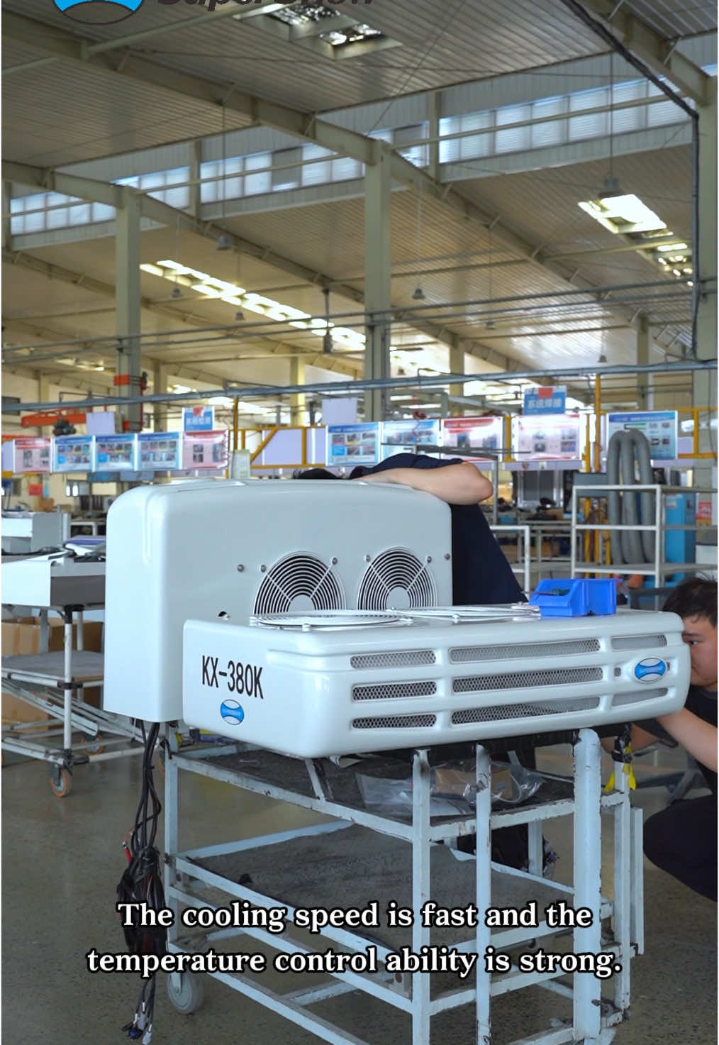 Truck refrigerator refrigeration unit #refrigerationunits#refrigeration#transportreftigeration#industrialcooling#commercialtruck#tiktok#fyp#foryou#techtok 
