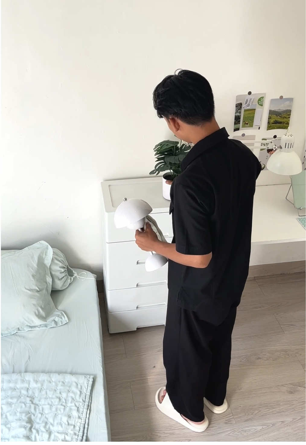 lemari estetik emg banyak, tapi yang estetik dan kokoh cuma ini aja🤭