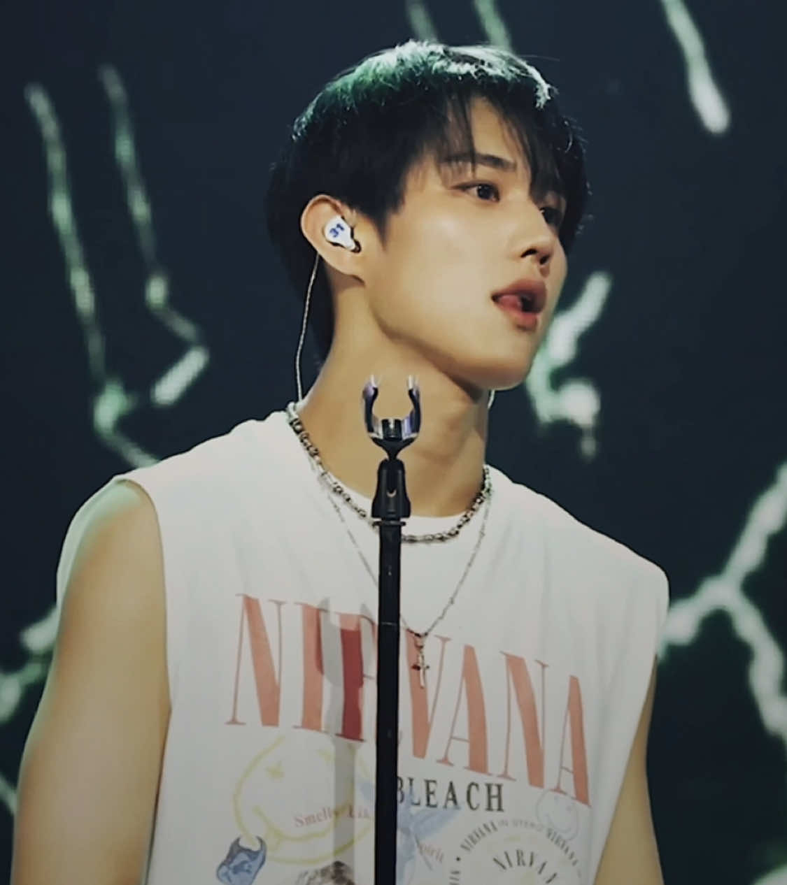 #HWANGINTAK | name 5 nirvana songs #p1harmony #intakedit #p1harmonyedit #fyp 